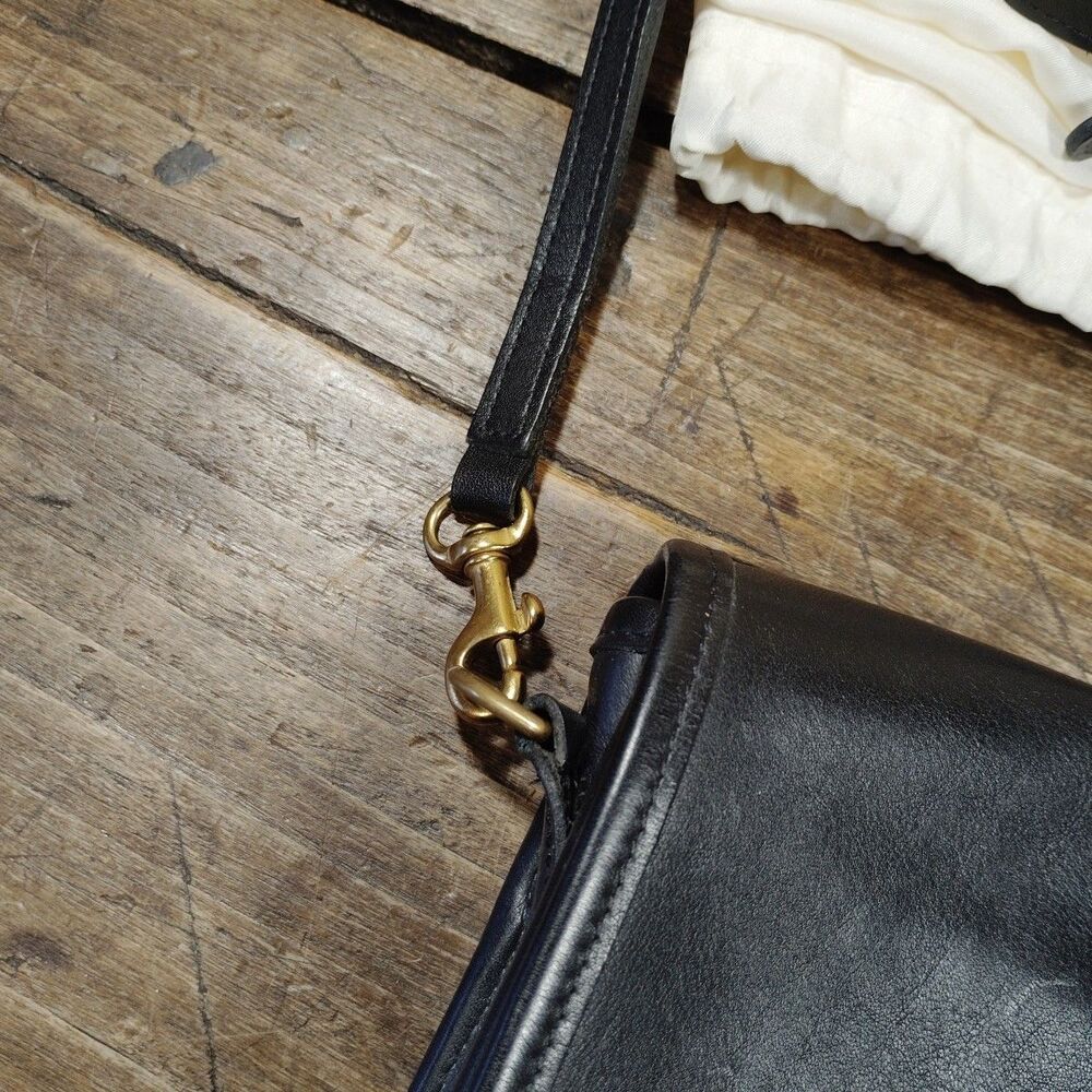 Vintage Coach Bag Purse Pocket Crossbody Black Leather 9755 Strap Dust Bag Tag - Picture 4 of 14